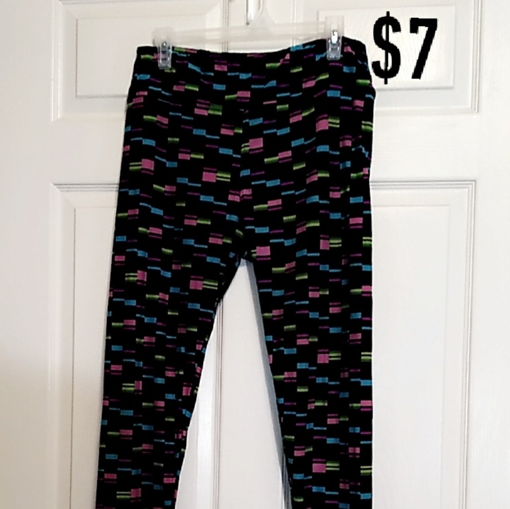 LEGGINGS